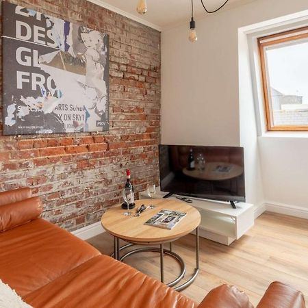 One Bed Top Floor, Brand New, Central Old Town Hastings Bagian luar foto