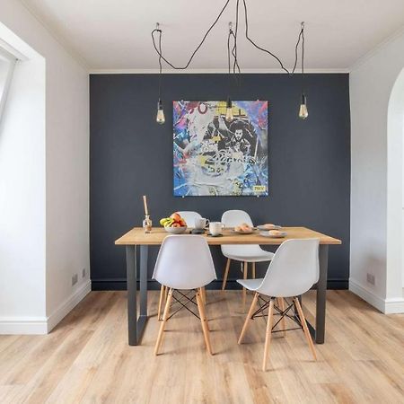 One Bed Top Floor, Brand New, Central Old Town Hastings Bagian luar foto